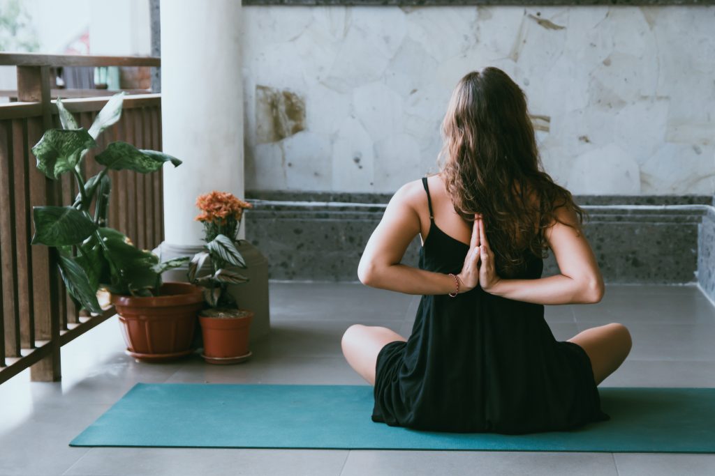 Starten met yoga na je bevalling